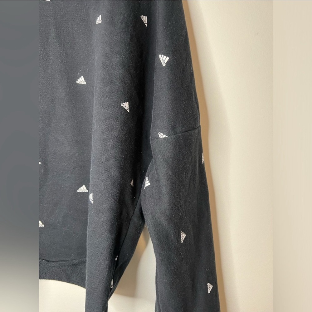 Adidas - Crewneck Long Sleeve - Size XL - Picture 4 of 9